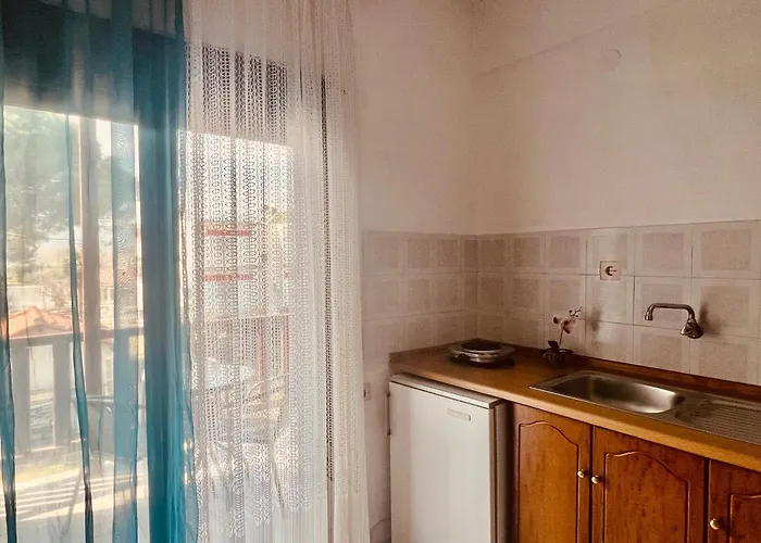 Ianthi Apartment *